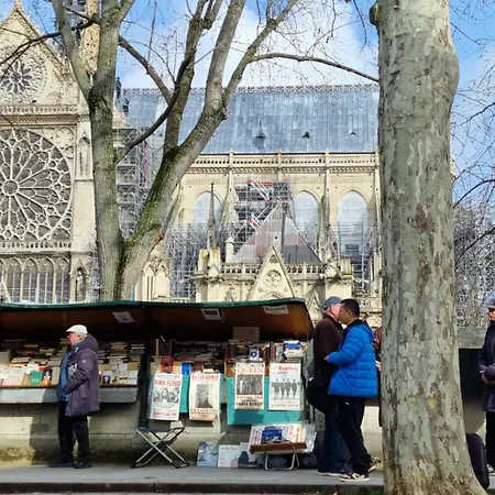 Gare Montparnasse 1mins,center, Bd St Germain, 5mins Eiffel Tour ,notre Dame Of ,quartier Latin,amusing Place Privatunterkunft